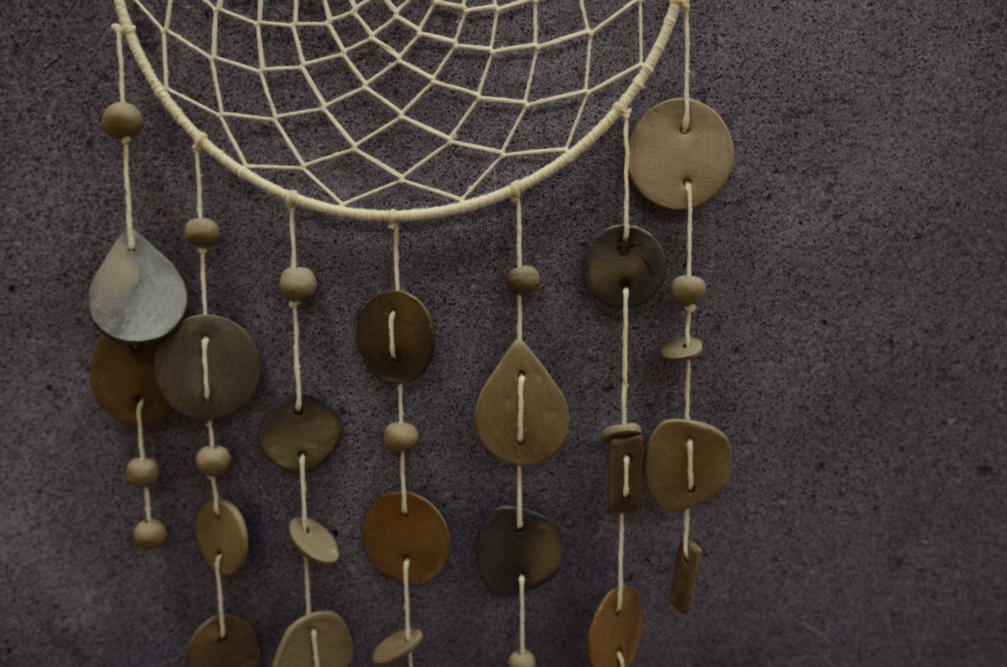 Sapņu ķērājs, baltais