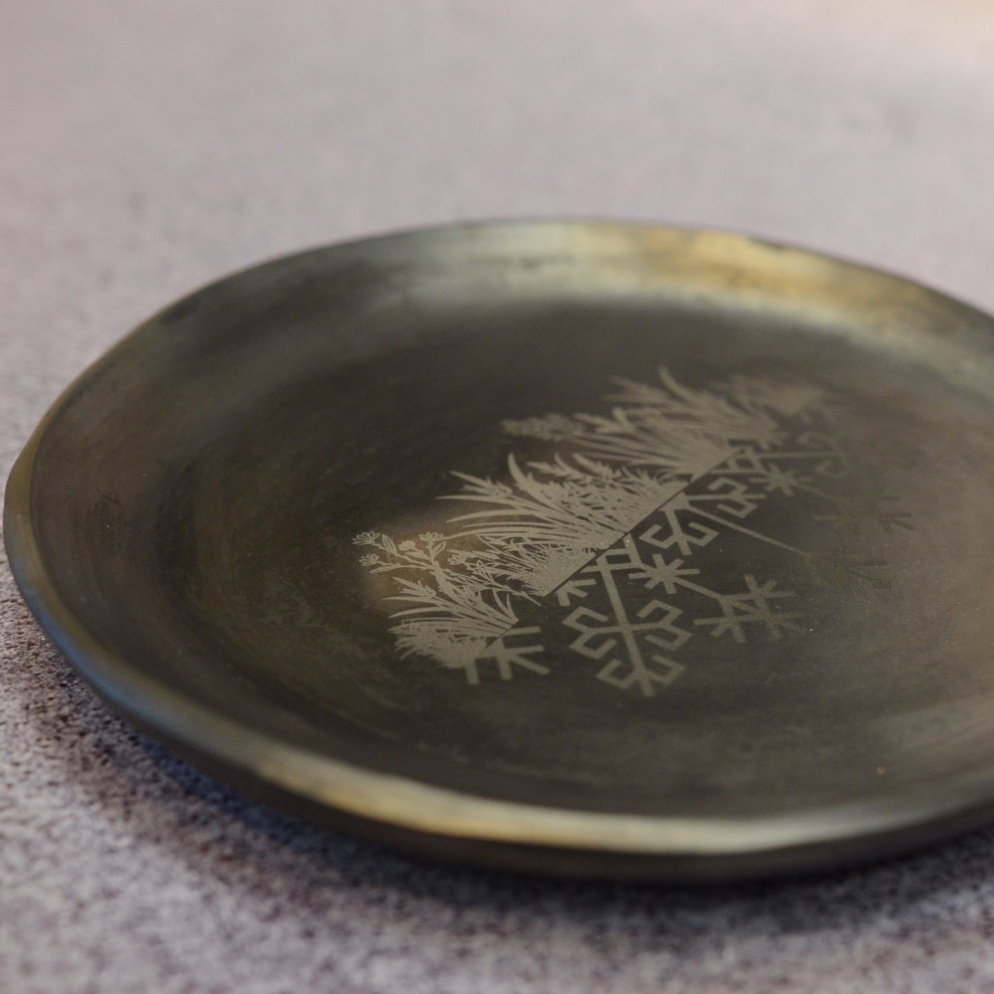 Šķīvis Pļava ~22 cm