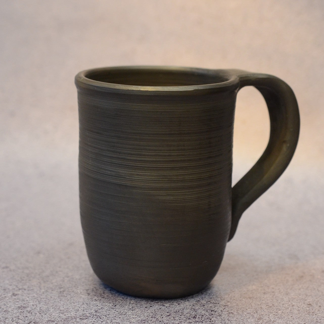 Melnā krūze 0,8 L