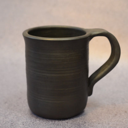Melnā krūze 0.8 L